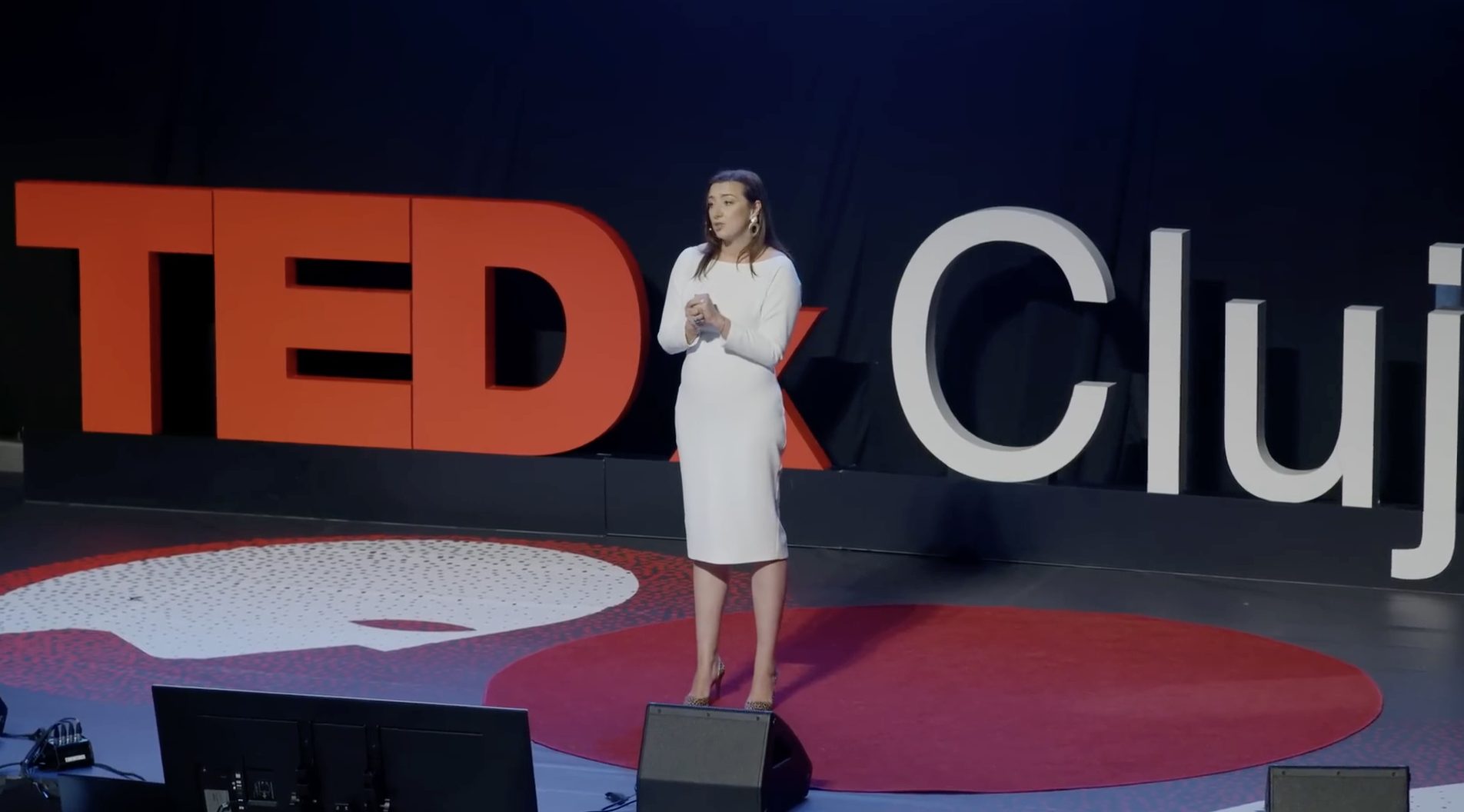 De ce tehnicile de parenting din cărți nu funcționează întotdeauna pe copiii mei. Atena Boca la TEDxCluj